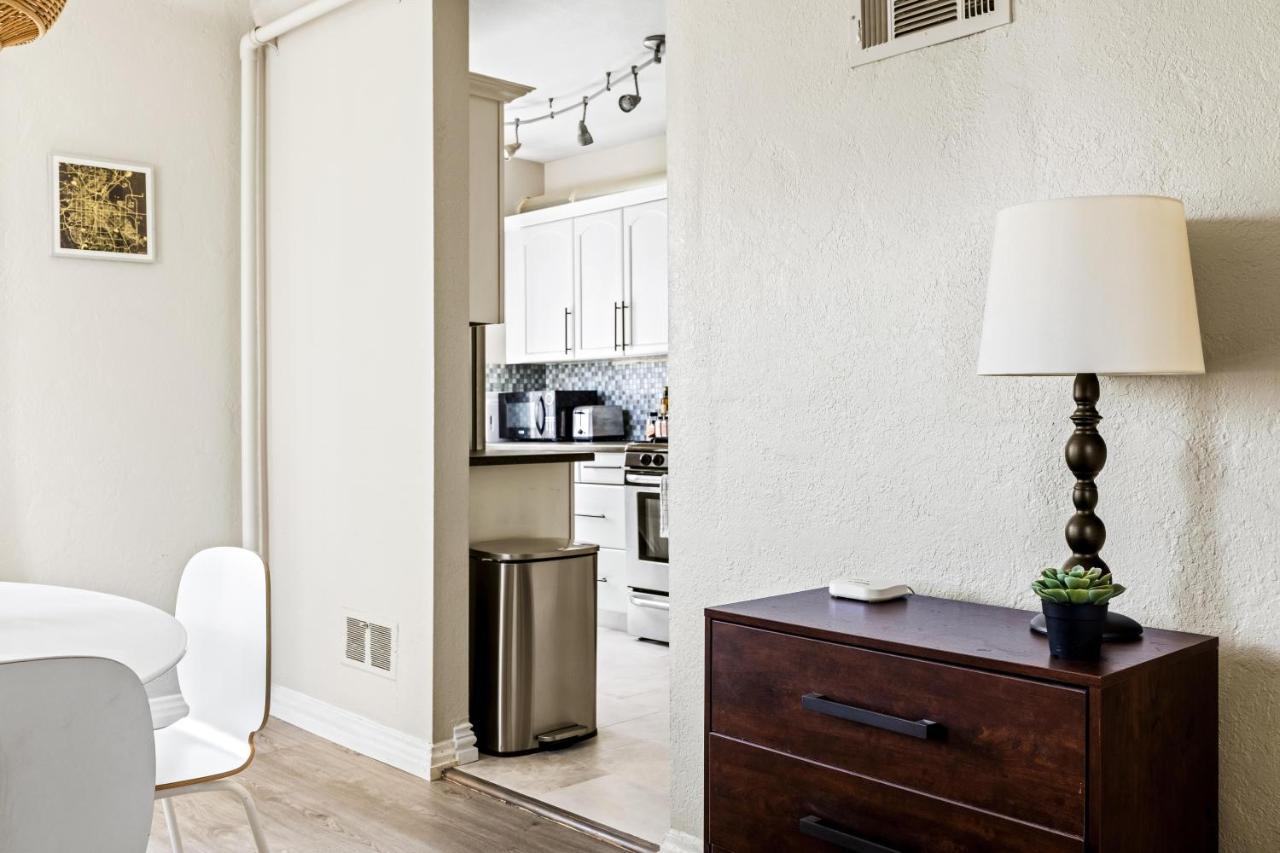 Stylish City Retreat - King Beds - Walk To Sloans Lake DEN Екстериор снимка